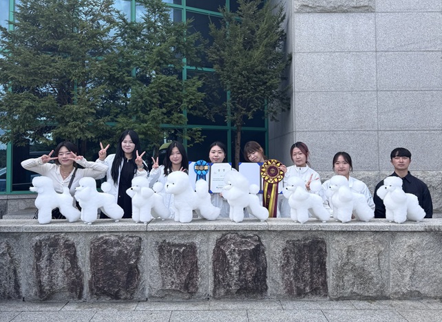 KKF 단체.jpg